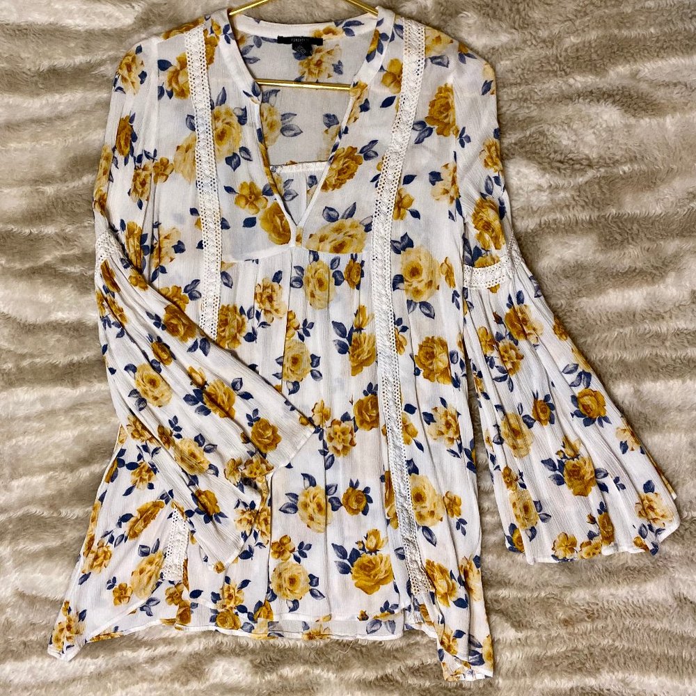 Forever 21 Floral Detail Crochet Tunic